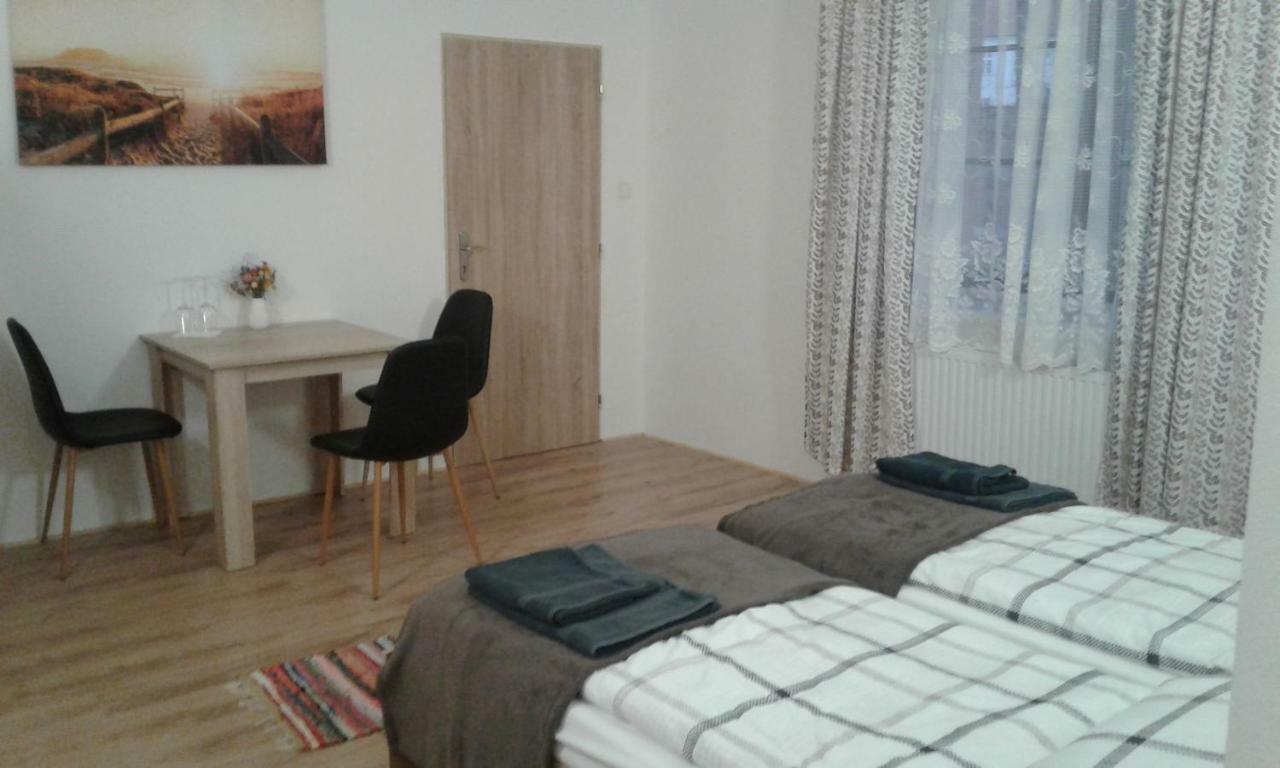 Penzion Muškát Mikulov Exterior foto